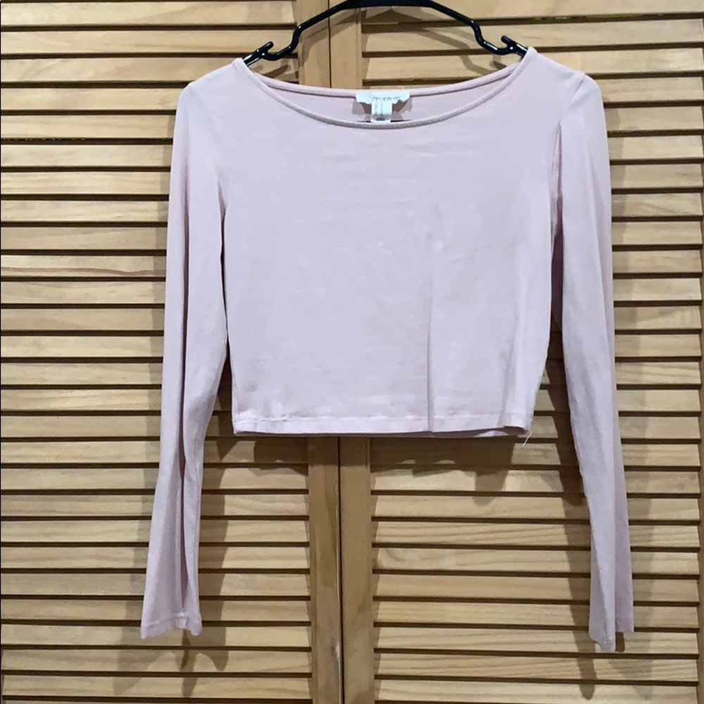 Cropped long sleeves